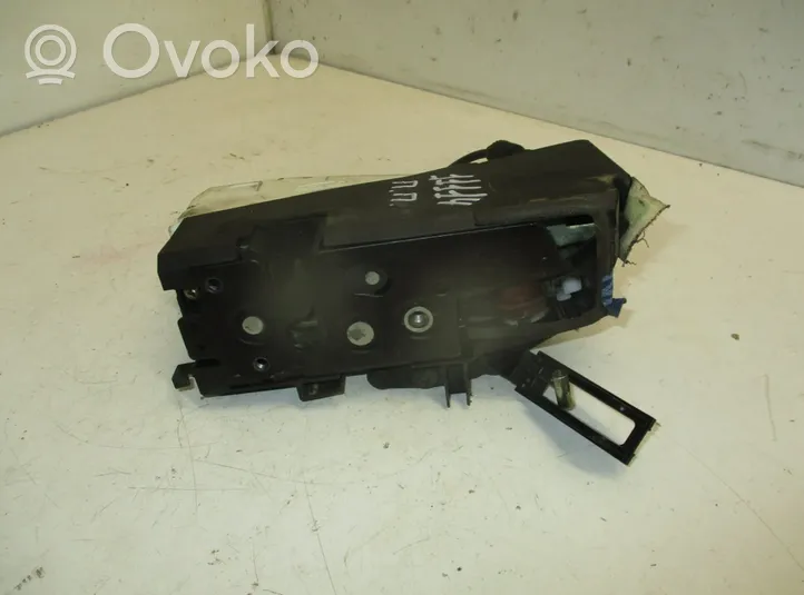 Volkswagen Sharan Front door lock 