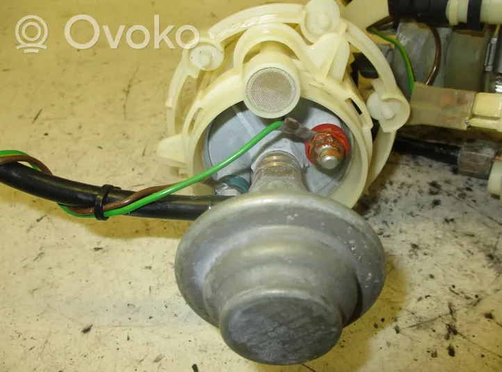 Audi 80 90 S2 B4 Pompe à carburant 