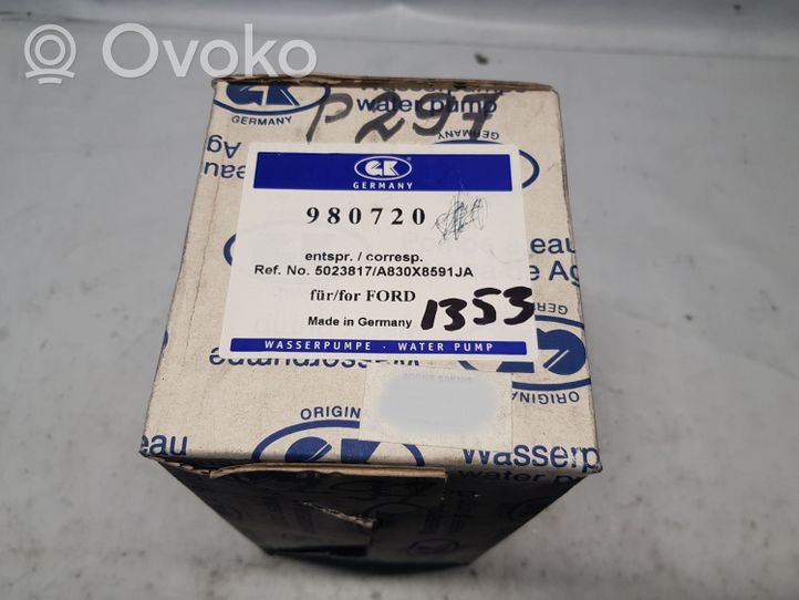 Ford Escort Vandens pompa A830X8591JA