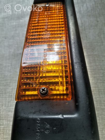 BMW 3 E30 Indicatore di direzione anteriore 63131370395