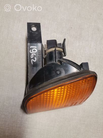 Mercedes-Benz 207 310 Frontblinker 155243