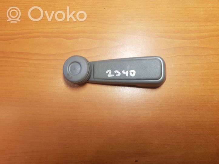 Opel Kadett E Front door window winding handle 90186641