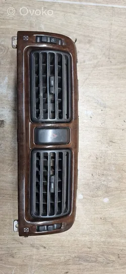 Mitsubishi Galant Grille d'aération centrale Mr21648803