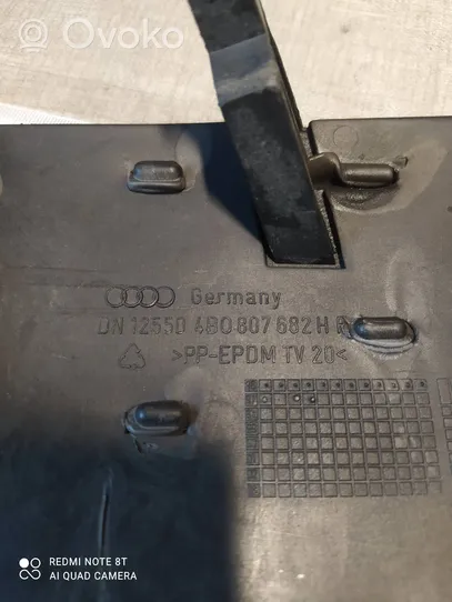 Audi A6 S6 C5 4B Etupuskurin alempi jäähdytinsäleikkö 4B0807682H