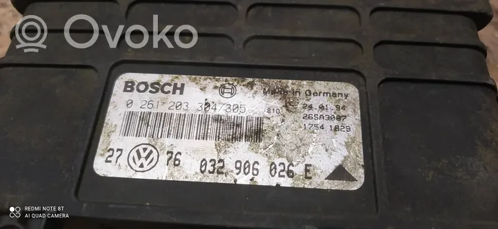 Volkswagen Golf III Calculateur moteur ECU 032906026e