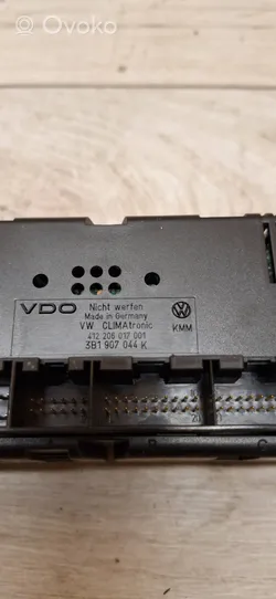 Volkswagen PASSAT B5.5 Panel klimatyzacji 3B1907044K