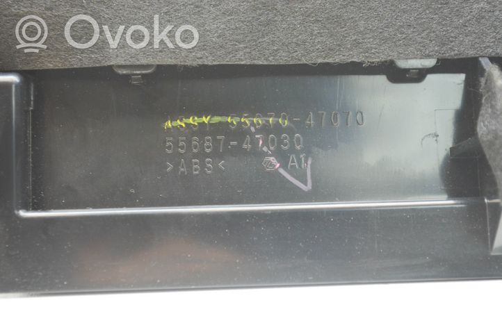 Toyota Prius (XW30) Dysze / Kratki nawiewu deski rozdzielczej 5567047070