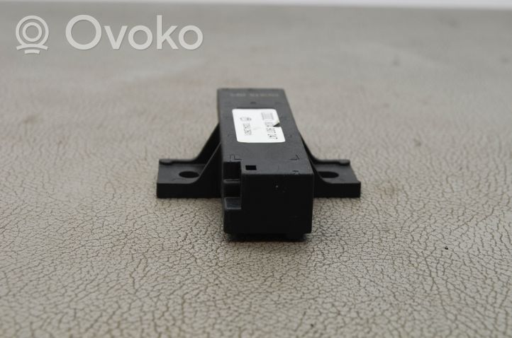 Audi Q5 SQ5 Antena wewnętrzna 80A907247