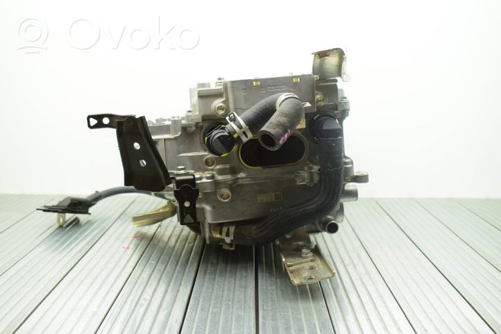 Toyota RAV 4 (XA40) Convertisseur / inversion de tension inverseur G927078010