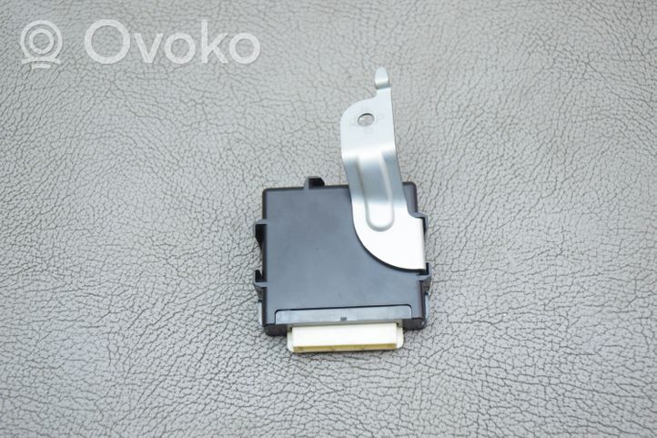 Toyota Prius (XW30) Moduł poziomowanie świateł Xenon 8996047110