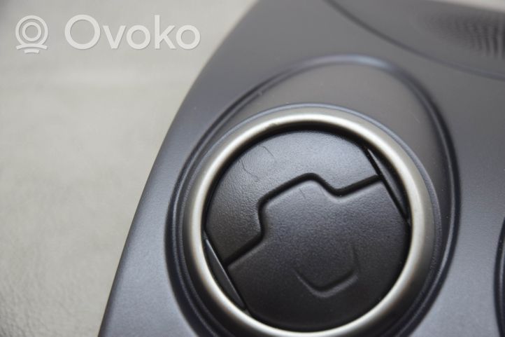 Nissan Rogue Ramka schowka deski rozdzielczej 682601VK0A