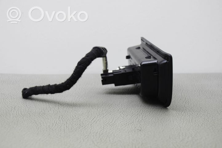 BMW 3 F30 F35 F31 AUX in-socket connector 9207357