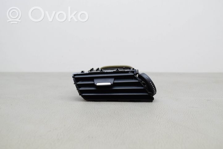 BMW X1 F48 F49 Lango oro grotelės 9292739