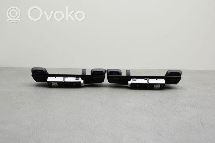 Mercedes-Benz GLC X253 C253 Un set di maniglie per il soffitto A0998150039