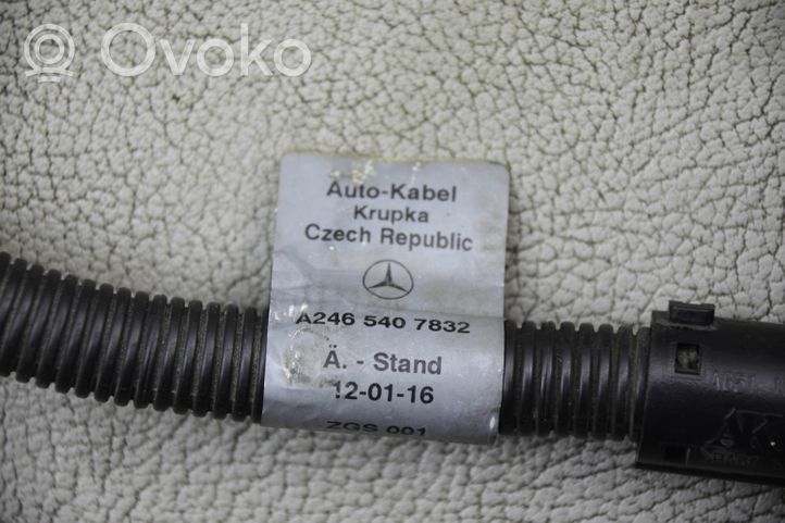 Mercedes-Benz B W246 W242 Pluskaapeli (akku) A2465407832