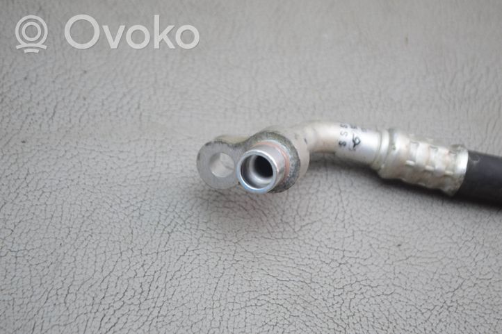 Nissan Juke I F15 Tubo flessibile aria condizionata (A/C) 92490BA60A