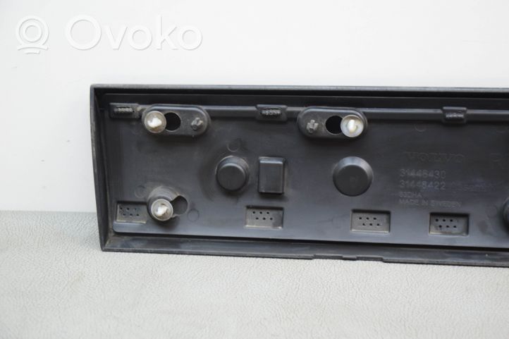 Volvo XC90 Takaoven lista (muoto) 31448430