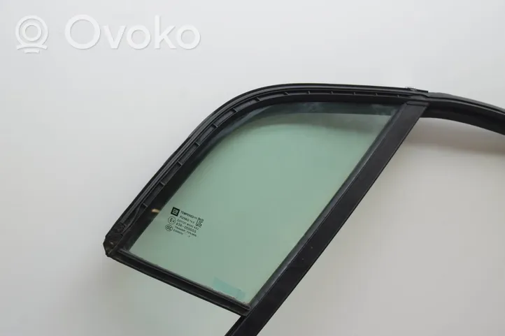 Opel Mokka X Front triangle window/glass 43R000055