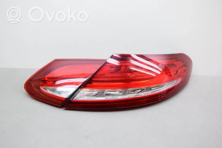 Mercedes-Benz C W205 Set di luci posteriori A2059065104