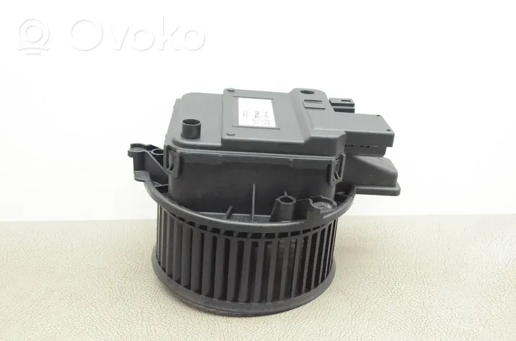 Audi A4 S4 B9 Mazā radiatora ventilators 4M1820021B