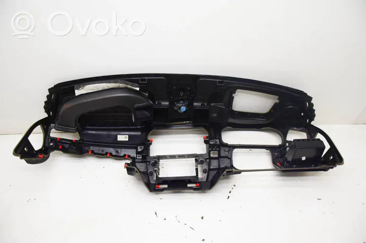 BMW 5 F10 F11 Tableau de bord 9166657