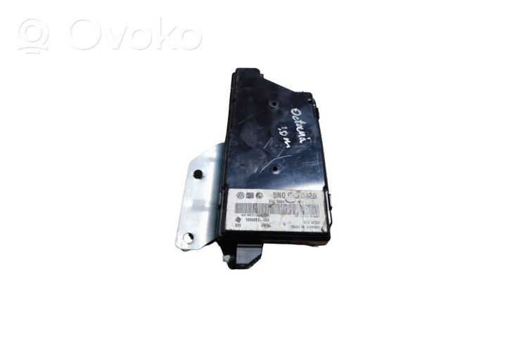 Skoda Octavia Mk2 (1Z) USB-ohjainlaite 5N0035342B