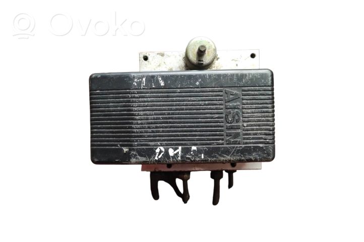 Toyota Hilux (N140, N150, N160, N170) ABS-pumppu 4451035090