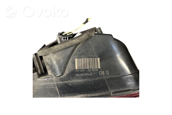 Volkswagen Tiguan Luci posteriori del portellone del bagagliaio 5N0945094B