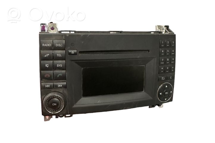 Mercedes-Benz B W245 Radio/CD/DVD/GPS-pääyksikkö MF2830