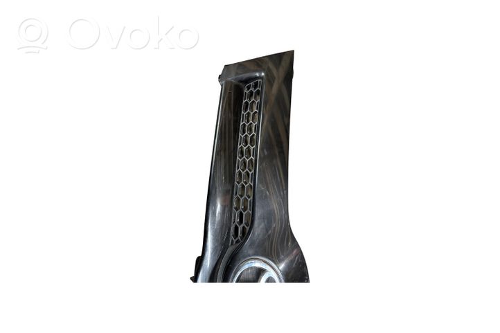 Toyota Corolla Verso AR10 Grille calandre supérieure de pare-chocs avant 531110F010