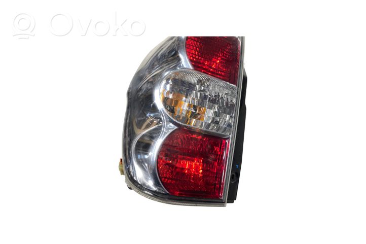 Suzuki Grand Vitara II Rear/tail lights 3560364J1L