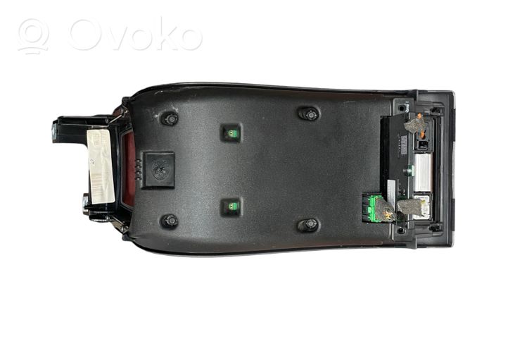 Volvo V50 Climate control unit 8623067