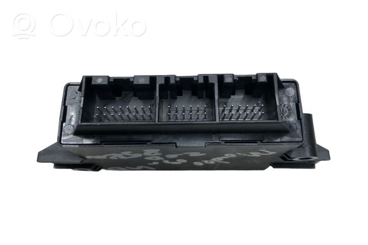 Ford Mondeo MK IV Pysäköintitutkan (PCD) ohjainlaite/moduuli 8G9215K866AA