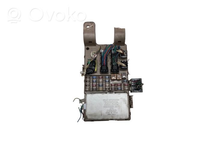 Toyota Corolla E120 E130 Módulo de fusible 8264102050