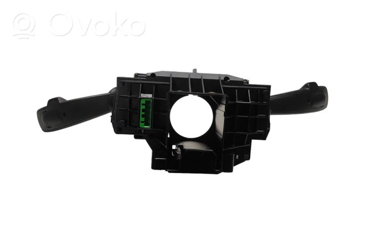 Volvo S40 Leva/interruttore dell’indicatore di direzione e tergicristallo P30710340