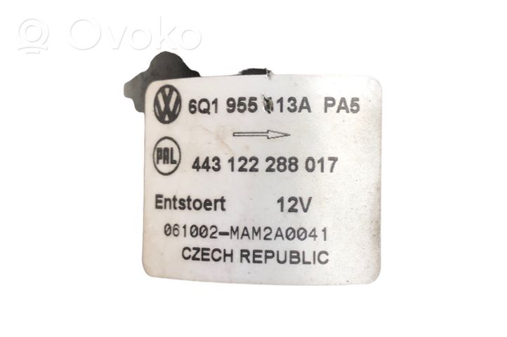 Volkswagen Polo IV 9N3 Moteur d'essuie-glace arrière 6Q1955113A