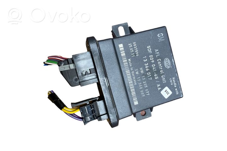 Opel Astra J Light module LCM 13366017