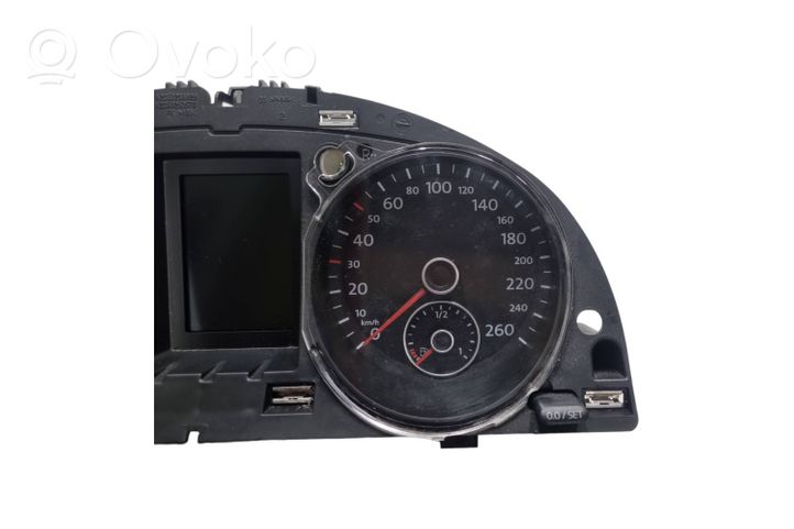 Volkswagen PASSAT B6 Speedometer (instrument cluster) 3C0920872G