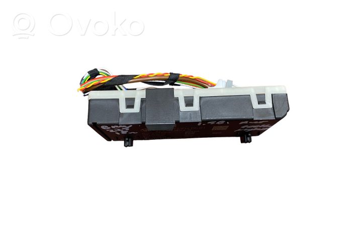 BMW 2 F45 Sterownik / Moduł elektrycznej klapy tylnej / bagażnika 6135949141901