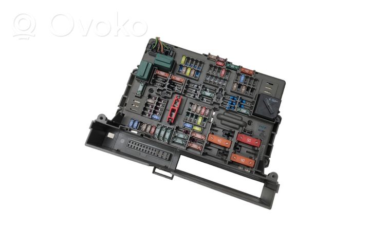 BMW 1 E81 E87 Module de fusibles 911944502