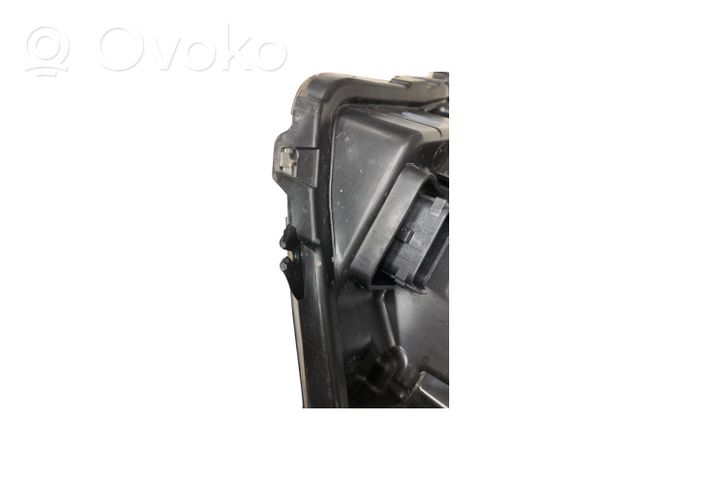 Renault Zoe Lampa przednia 260102384R