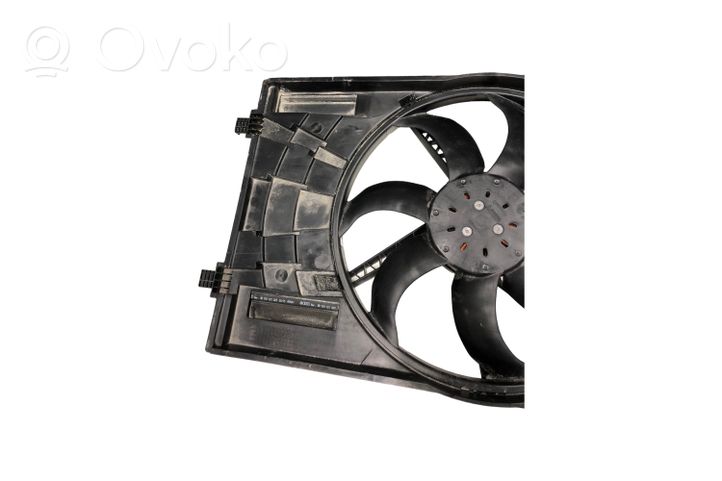 Volkswagen Golf VII Radiator cooling fan shroud 5Q0121205S