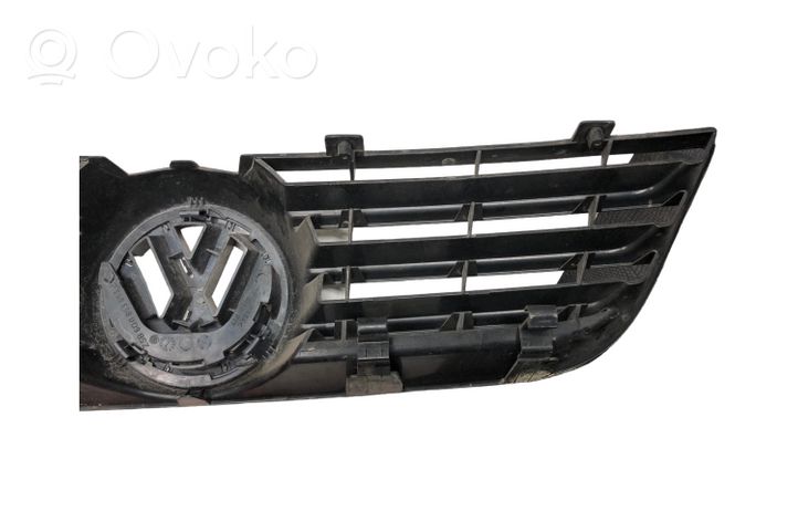 Volkswagen Cross Polo Griglia superiore del radiatore paraurti anteriore 6Q0853653E