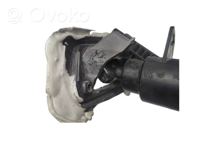 Volkswagen Polo IV 9N3 Headlight washer spray nozzle 