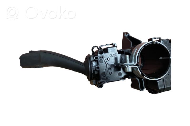 Audi A4 S4 B8 8K Leva/interruttore dell’indicatore di direzione e tergicristallo 8R0953502K