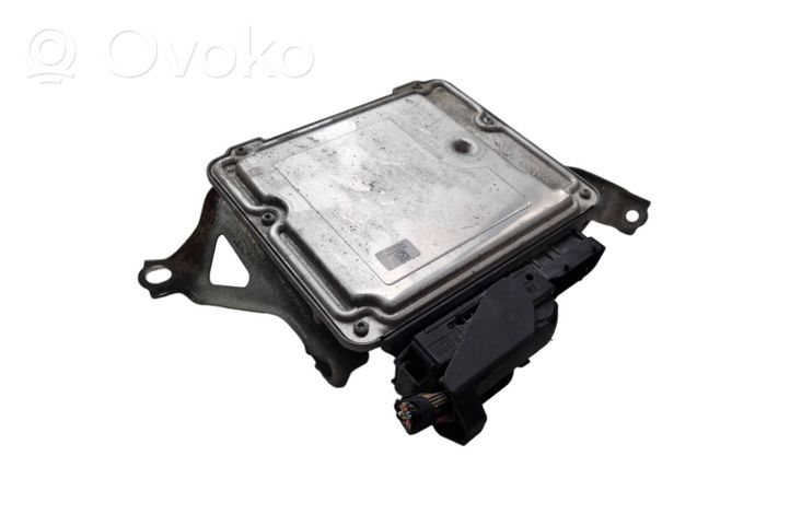 Toyota Corolla E140 E150 Sterownik / Moduł ECU 0281013413