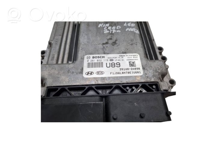 KIA Ceed Sterownik / Moduł ECU 0281032119