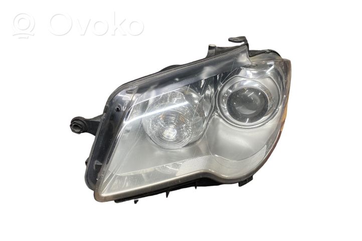 Volkswagen Touran I Lampa przednia 1T1941751A