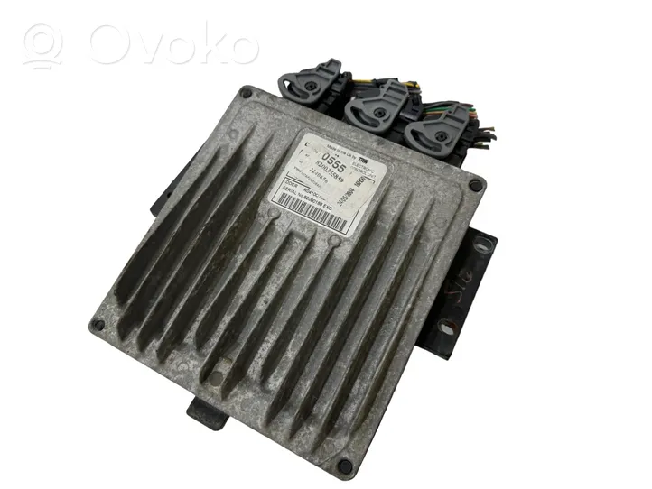 Nissan Kubistar Calculateur moteur ECU 8200355859