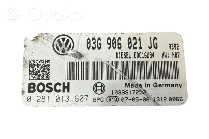 Volkswagen Golf V Calculateur moteur ECU 03G906021JG